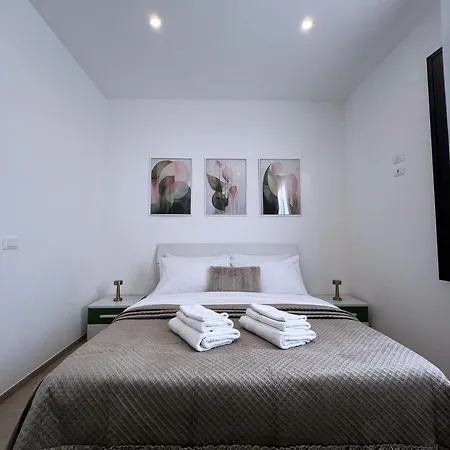 Fiore דירה פאצ'קו